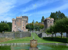 Château Dauphin à Pontgibaud